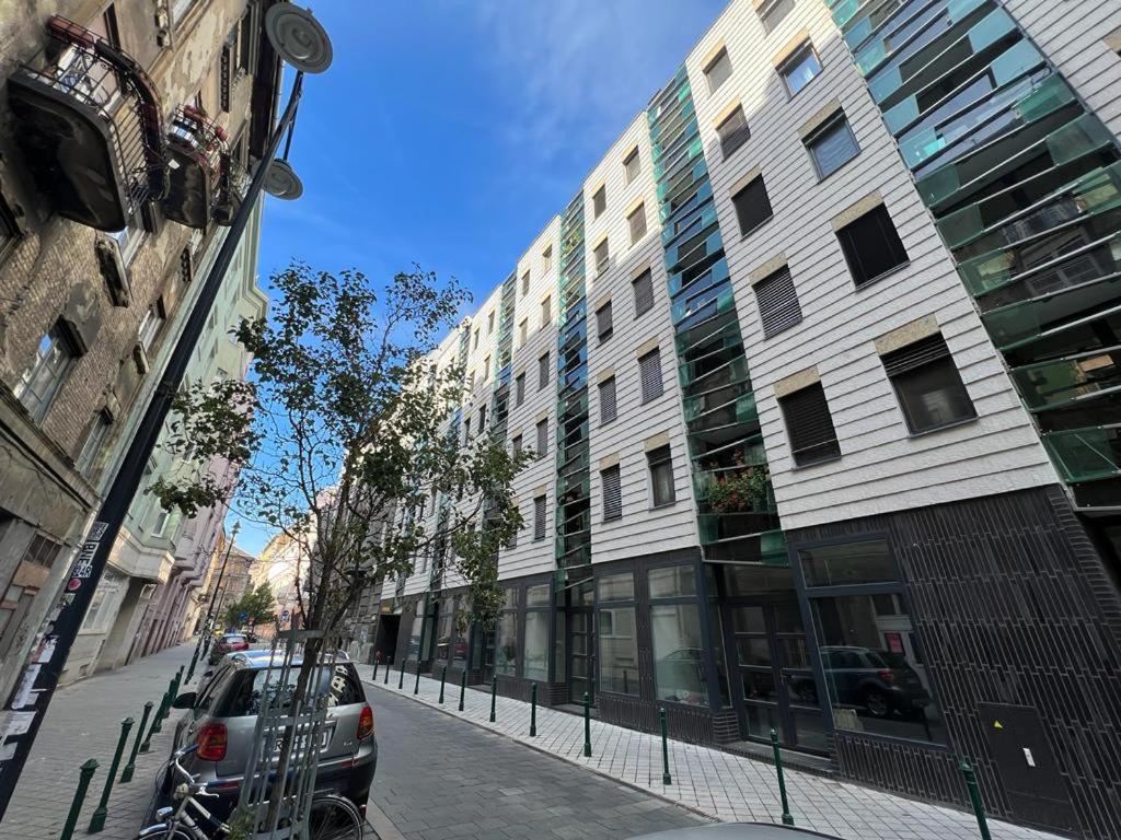 Palace Quarter 2 Peaceful Modern Central Top Floor Apartment Будапеща Екстериор снимка