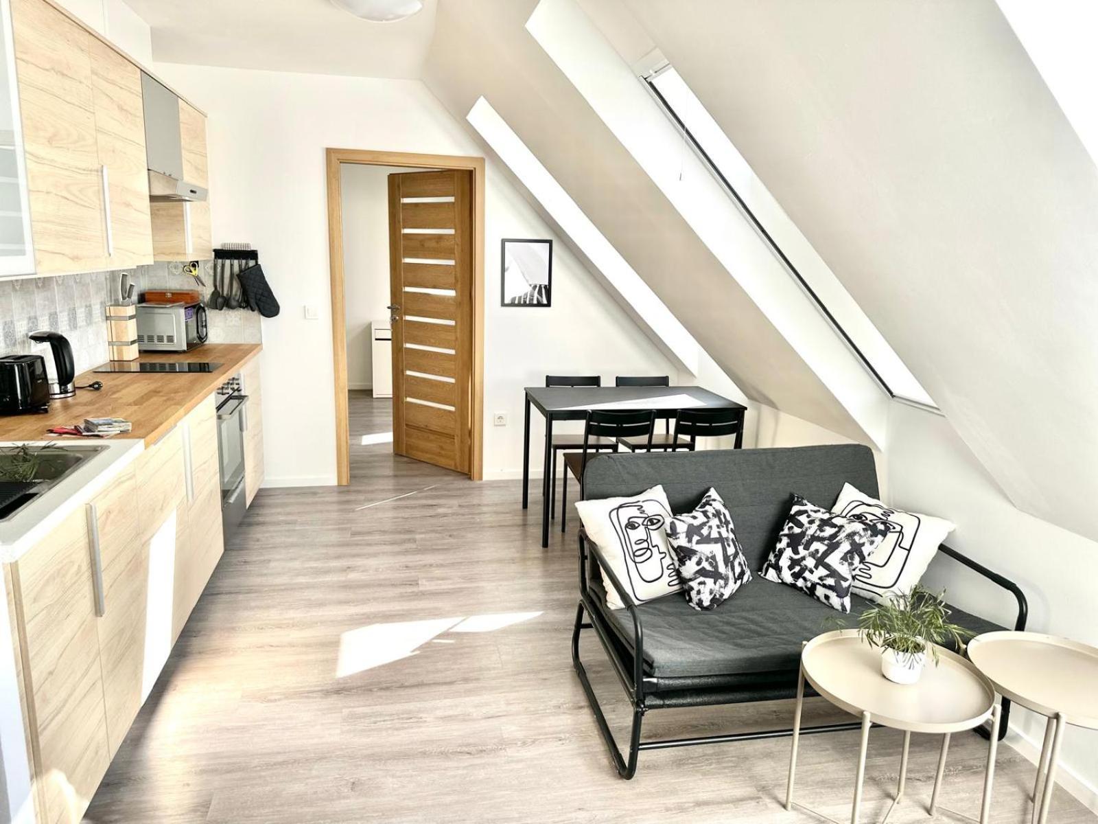 Palace Quarter 2 Peaceful Modern Central Top Floor Apartment Будапеща Екстериор снимка