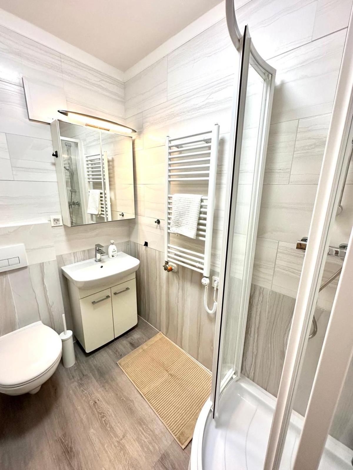 Palace Quarter 2 Peaceful Modern Central Top Floor Apartment Будапеща Екстериор снимка